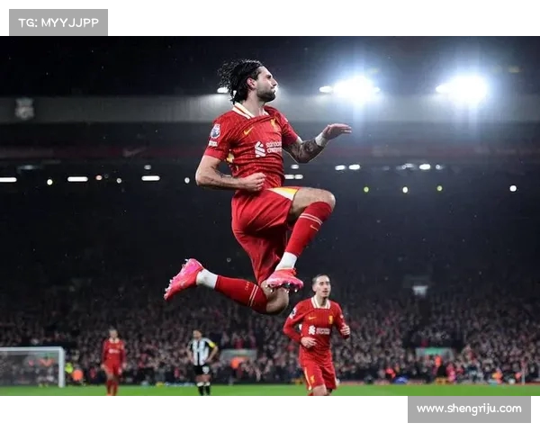 米特罗维奇重返纽卡伊萨克如愿加盟利物浦完美转会大结局